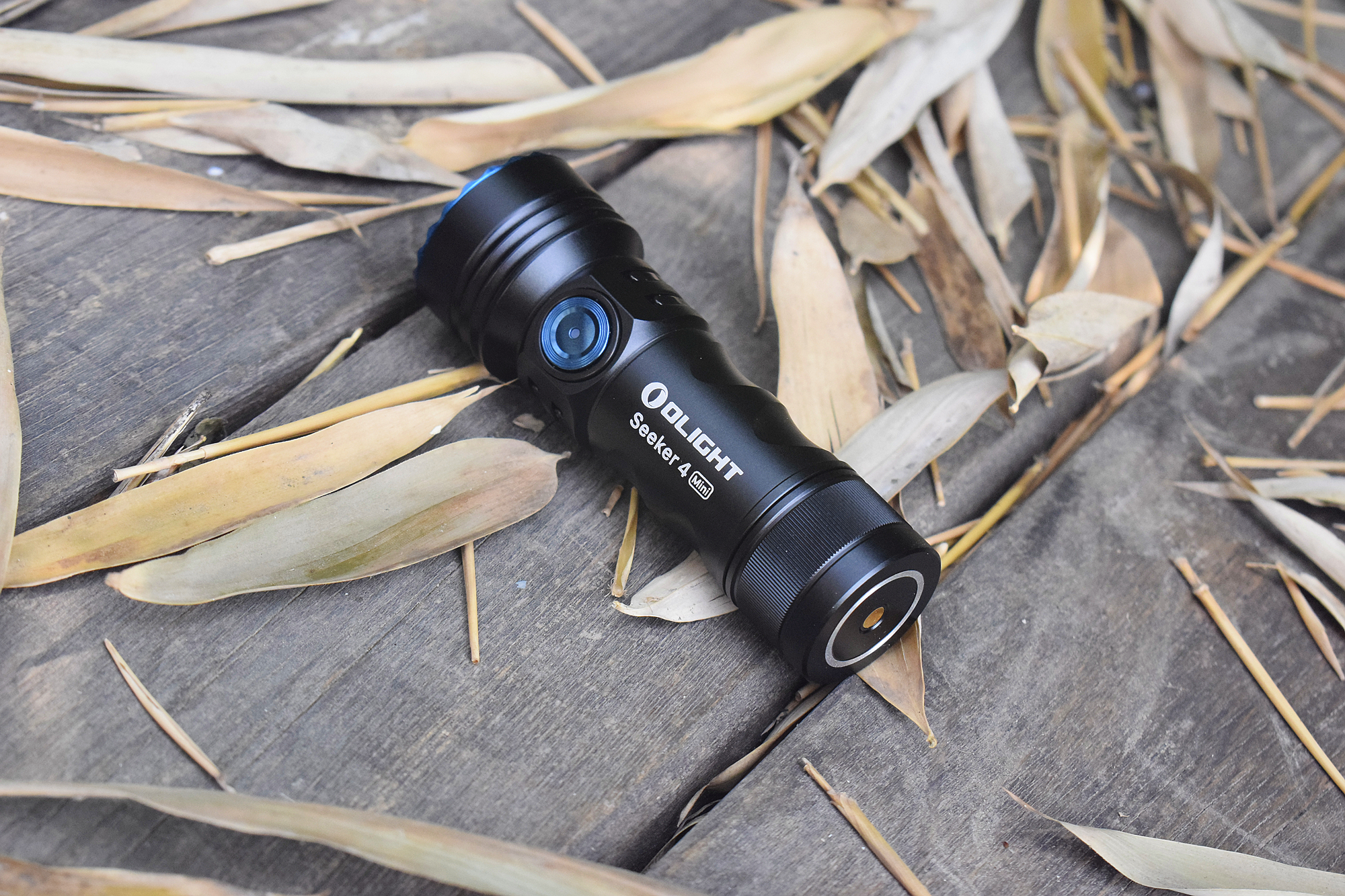 傲雷seeker4手电体验,傲雷seeker4mini限量版