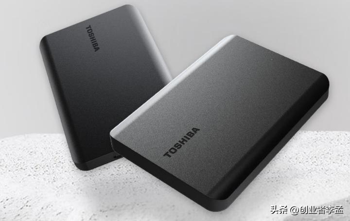 移动硬盘具有数据存储功能,移动硬盘用途及作用