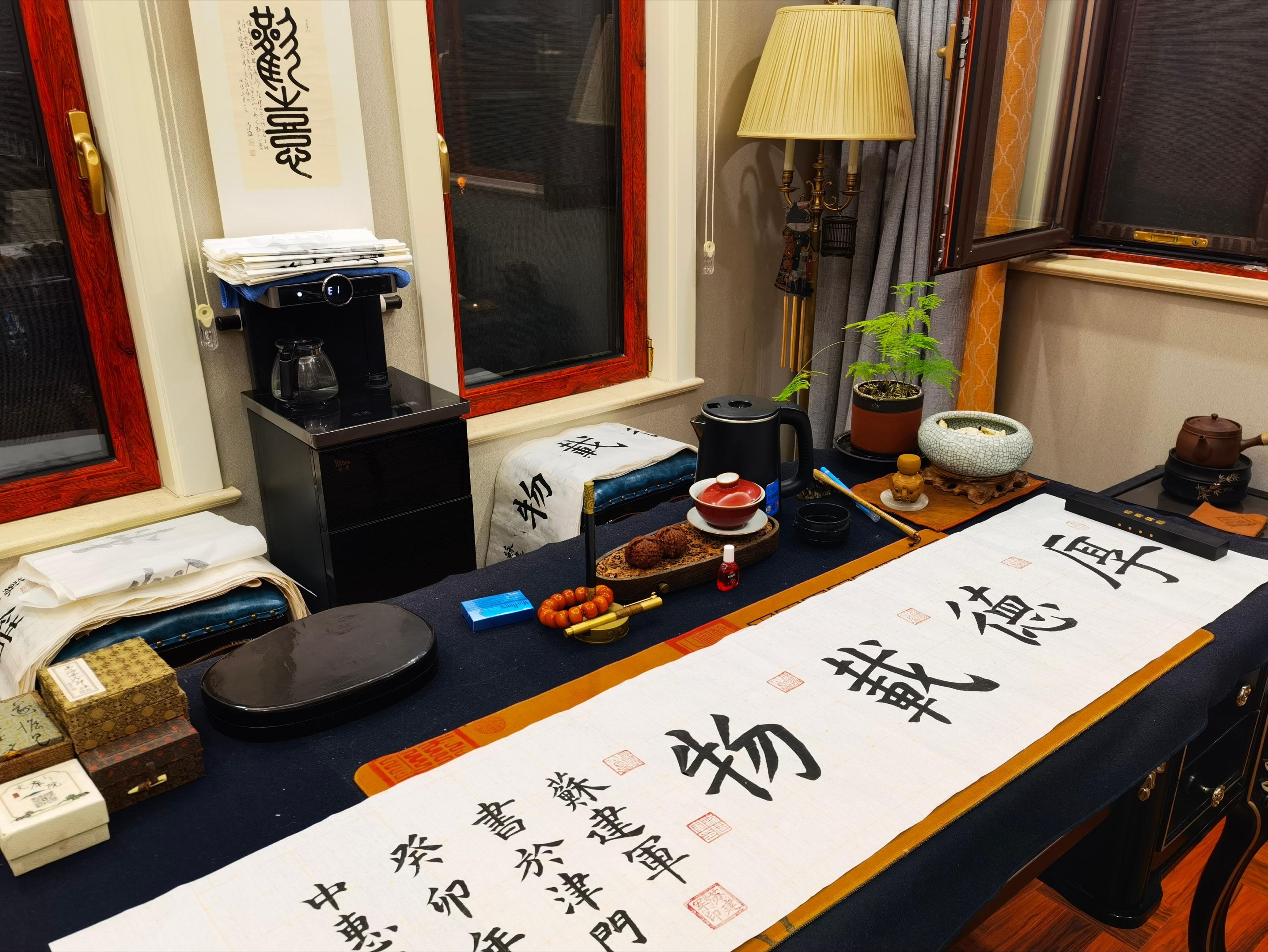 20岁小伙爱上39多岁女老板后续,19小伙子爱上大18岁女老板