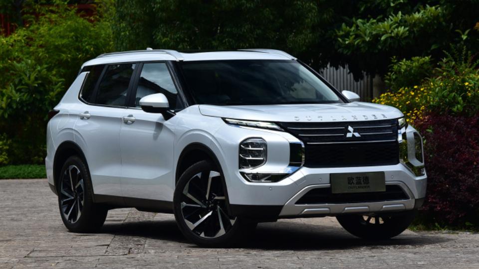 广汽三菱欧蓝德价格可以降4万吗,三菱欧蓝德停产二手车会升值么