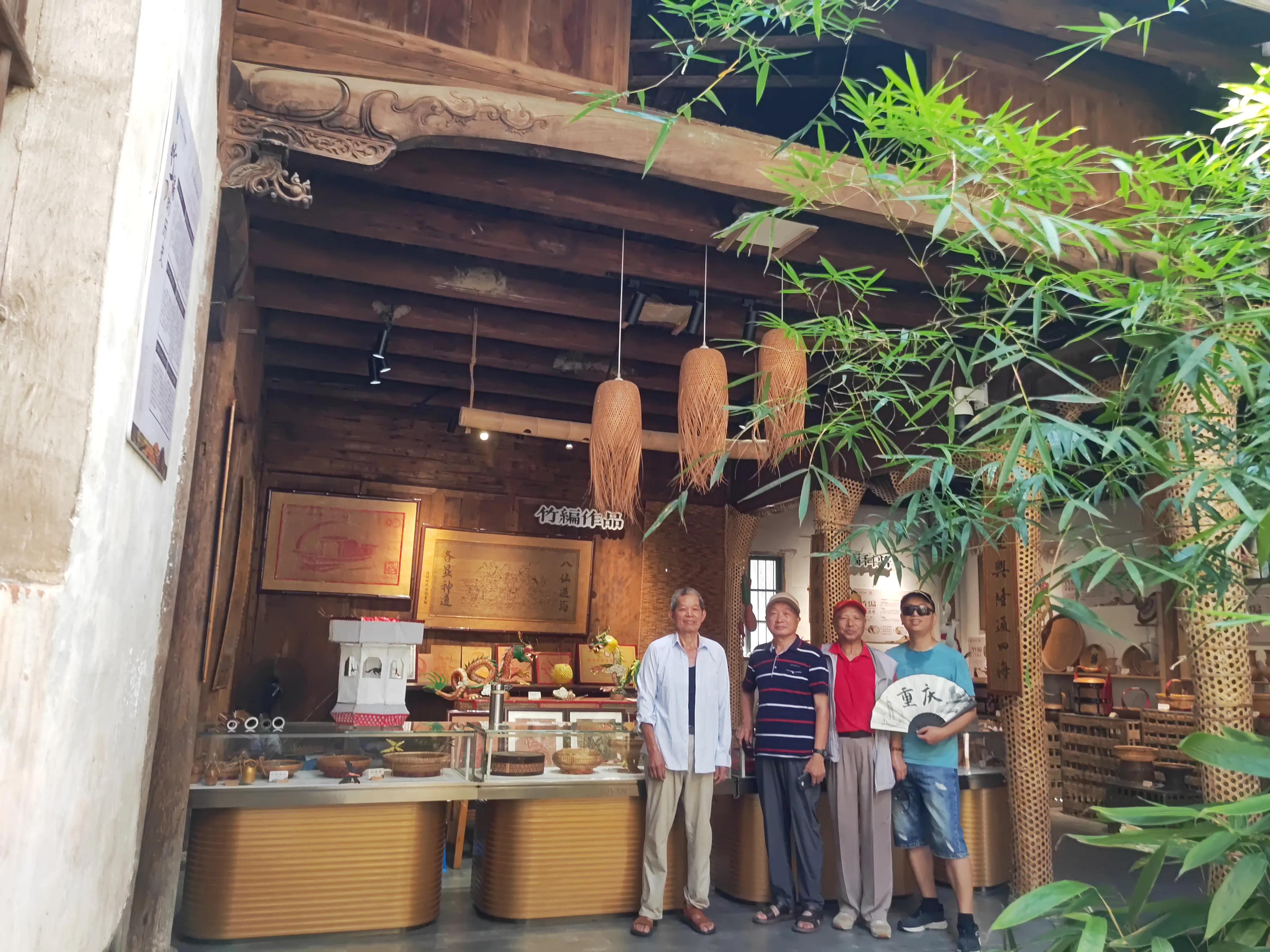 衢州画家余东村,余东村农民画