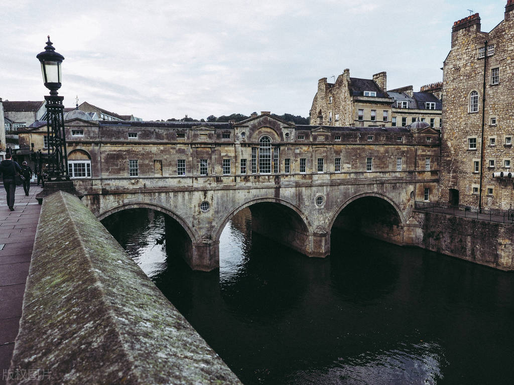 一座充满文艺气息和浪漫的城市,一座文化底蕴深厚的小城