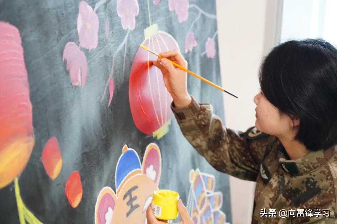 二十三糖瓜粘小年歌谣文案,二十三糖瓜粘小年歌谣是几年级的