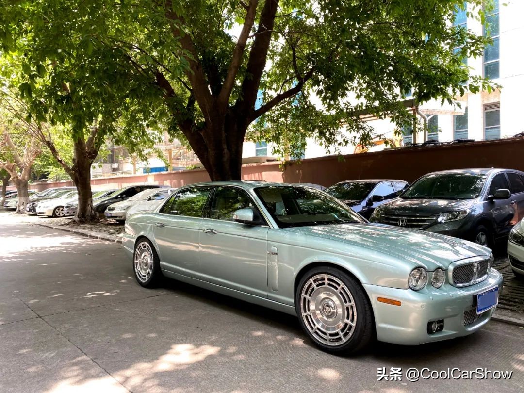 玩美式车,挑战者大宽体低趴