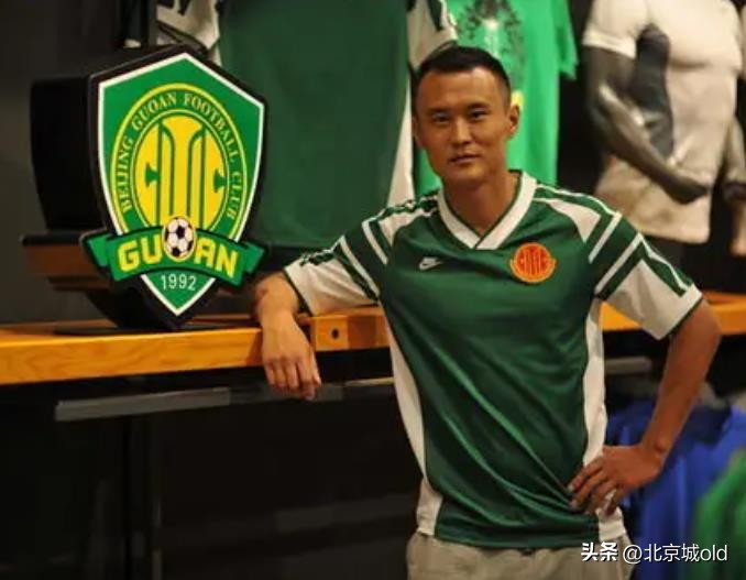 三位北京高中生，走进顺义国安基地，传承死磕精神，引起球迷热议