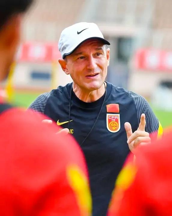 虐我千百遍如初恋下一句,虐我千百遍如初恋