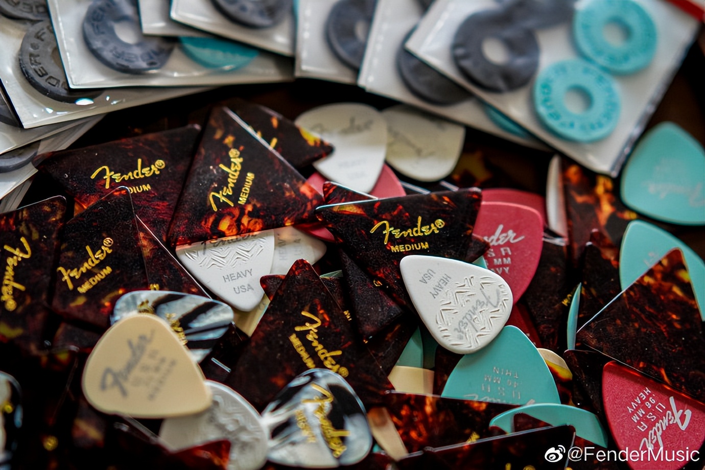 fender电吉他各个年份,fenderclassic电吉他