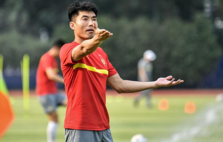 中超广州队郑智,广州队主帅郑智辞职