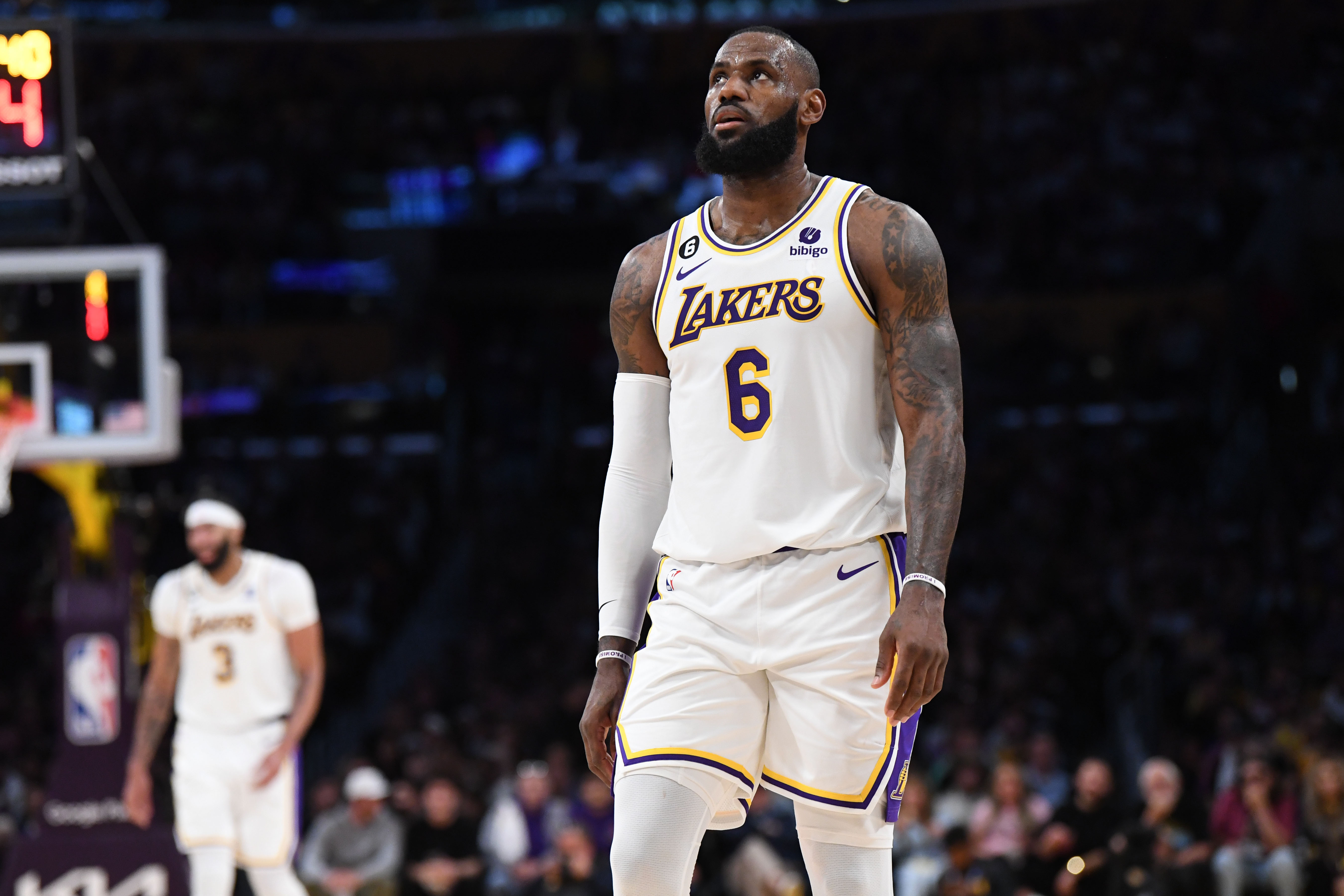 湖人g3为啥罚球多,湖人掘金g3罚球