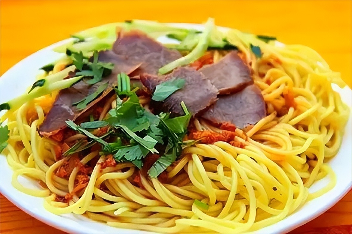 鸣沙山月牙泉游记,鸣沙山月牙泉之行