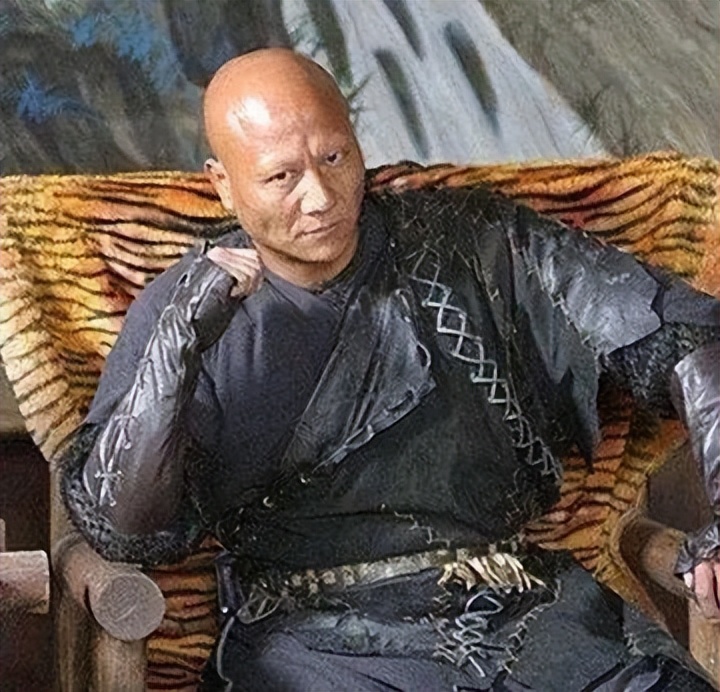 李连杰计春华对打视频,计春华打得过李连杰吗