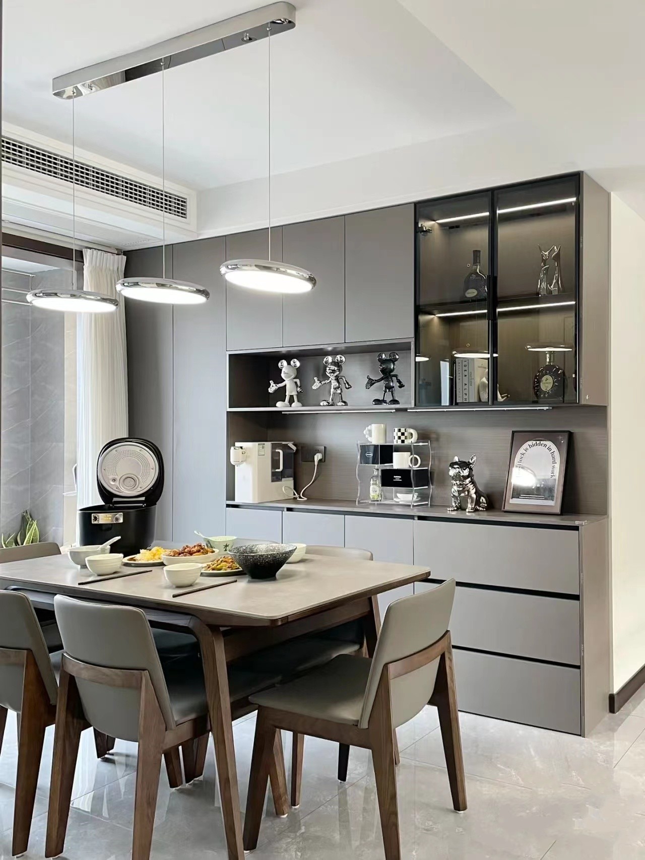 河南发现一户人家，光一个电视柜就圈粉无数，全屋更没有一丝俗气