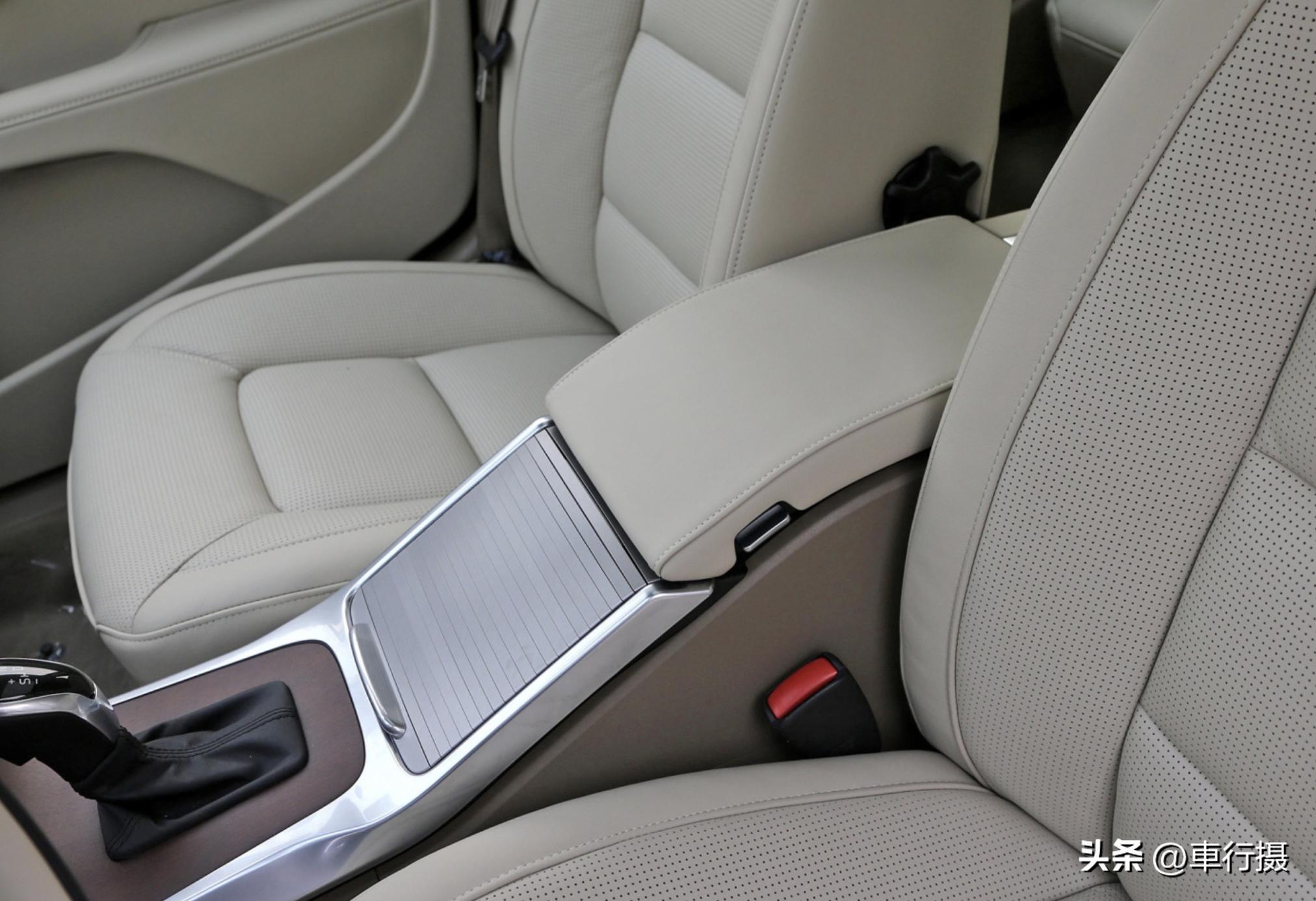 老款沃尔沃s80试驾视频,沃尔沃s80l内饰怎么样