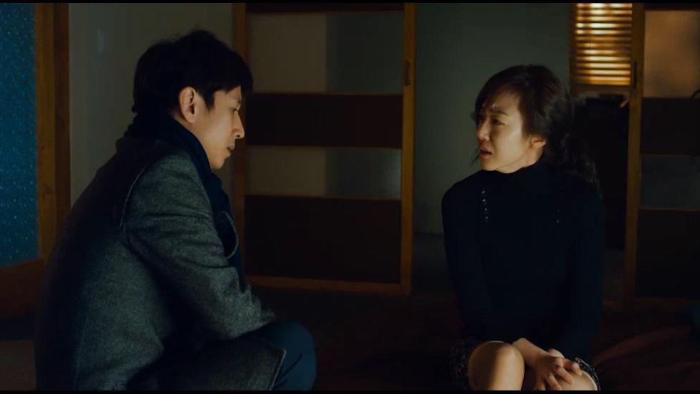 让邻居追妻子的电影,新婚夫妇被隔壁邻居盯上的电影