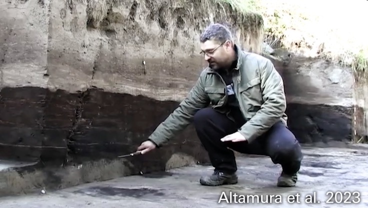 史前人类脚印大全,发现距今12万年的人类脚印