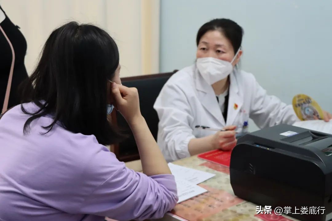 娄星“医星”周辉红：“医”心向*党**践初心