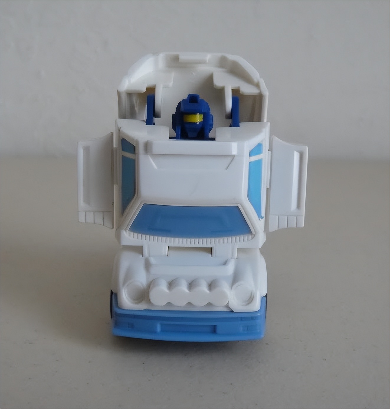 g1变形金刚老玩具测评,g1老版复刻超可动变形金刚玩具