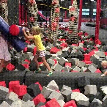 女朋友过生日送七夕礼物,女朋友送我生日礼物感动哭了