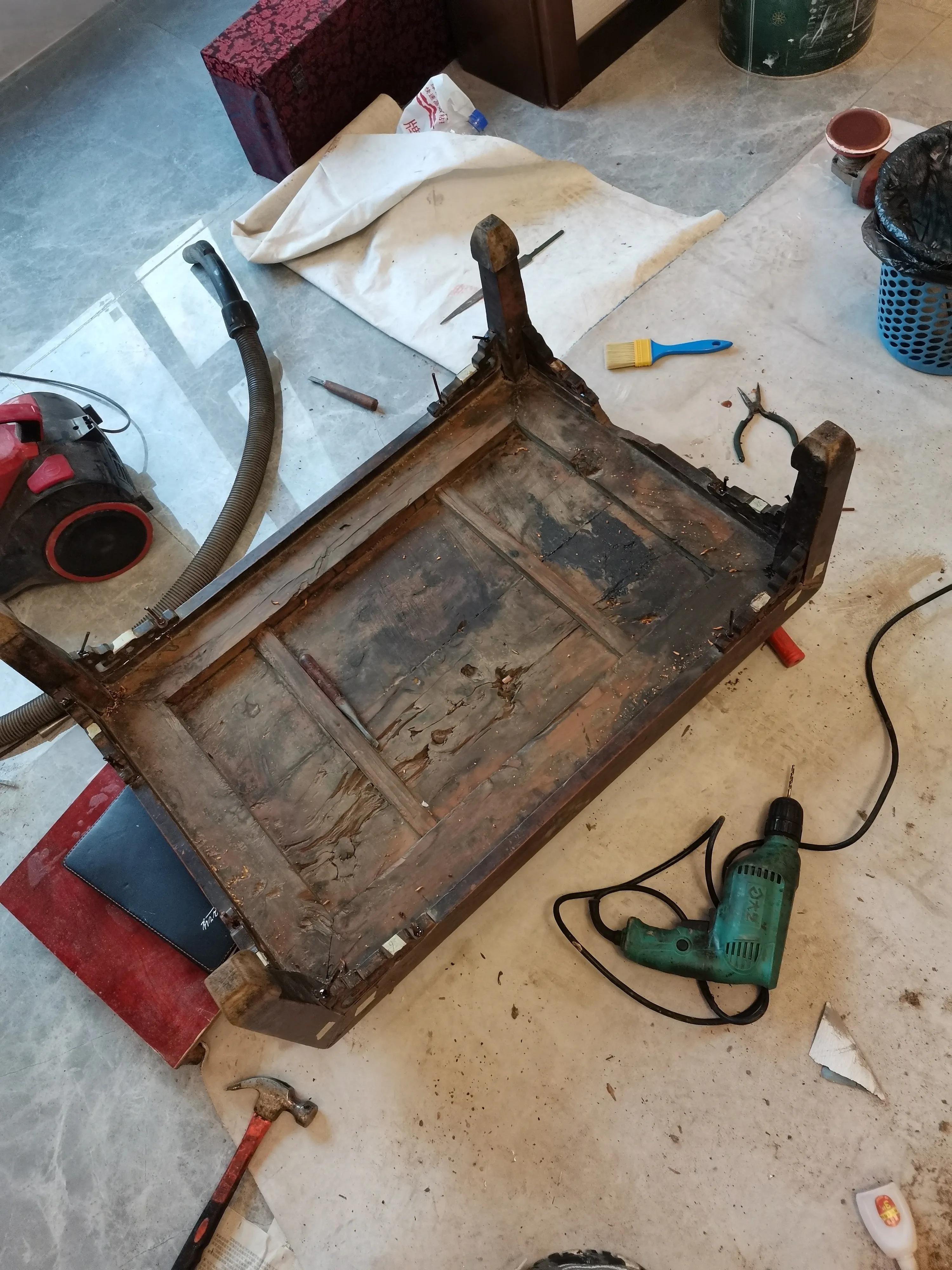 椅子损坏怎么修,椅子被拆了怎么修复