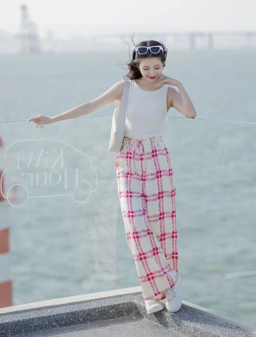 夏天穿什么衣服比较凉快,夏天穿什么衣服比较透气比较不会产生静电