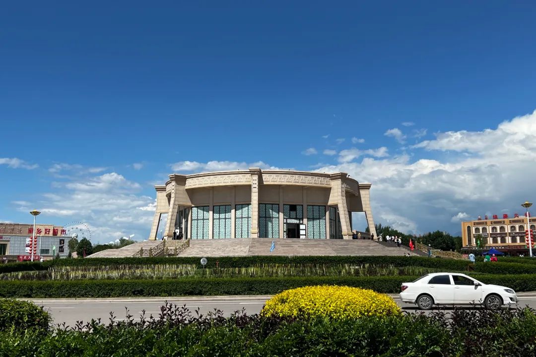 从伊犁出发的南北疆旅游攻略,火爆的新疆游