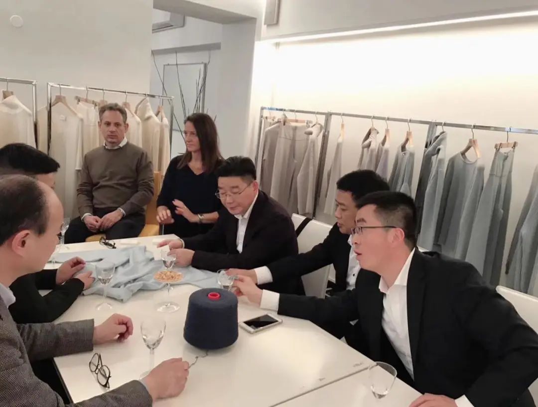 濮院吴炳明,桐乡市濮院羊毛衫协会会长吴炳明