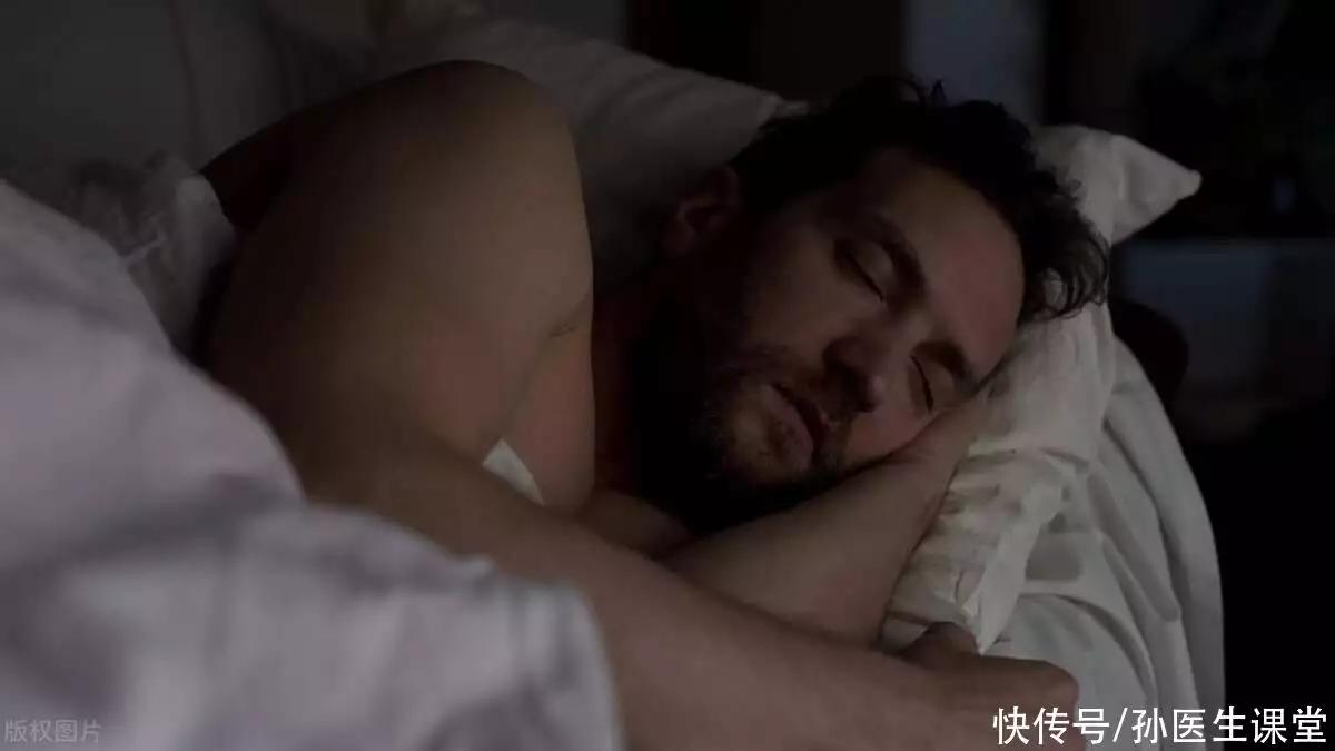 早晨起床这些症状要重视,早晨醒来的几个症状提示疾病