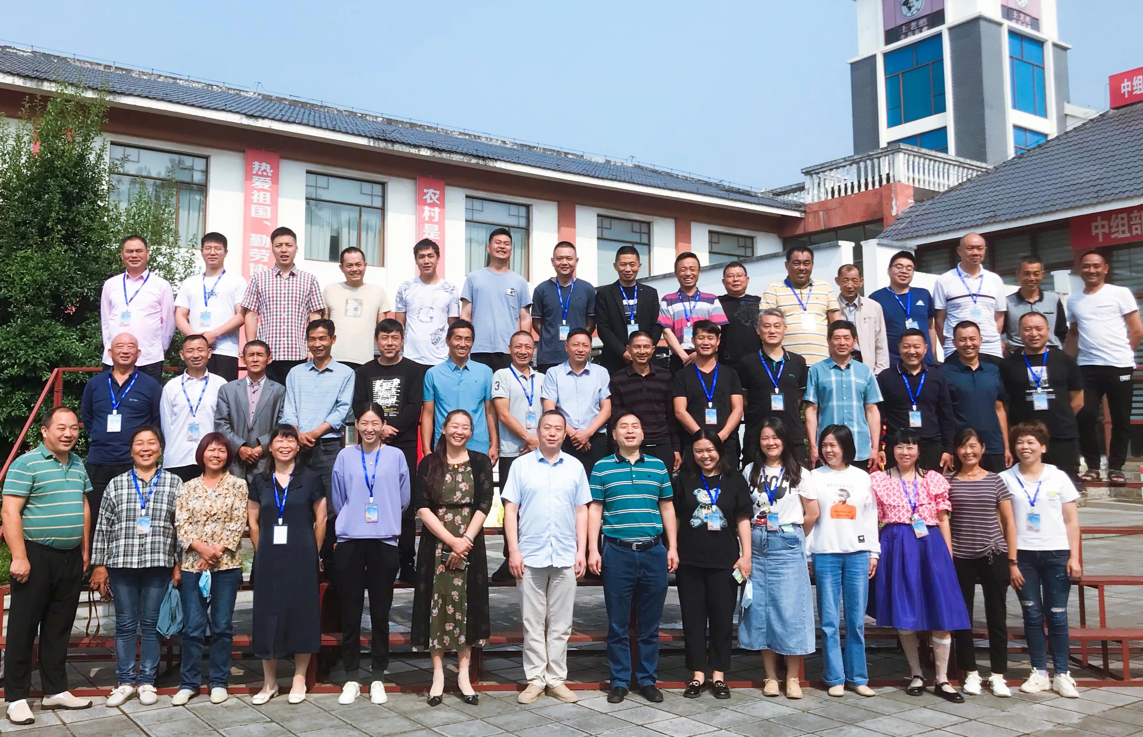 毛启国：宜昌举办农业社会化服务组织培训班