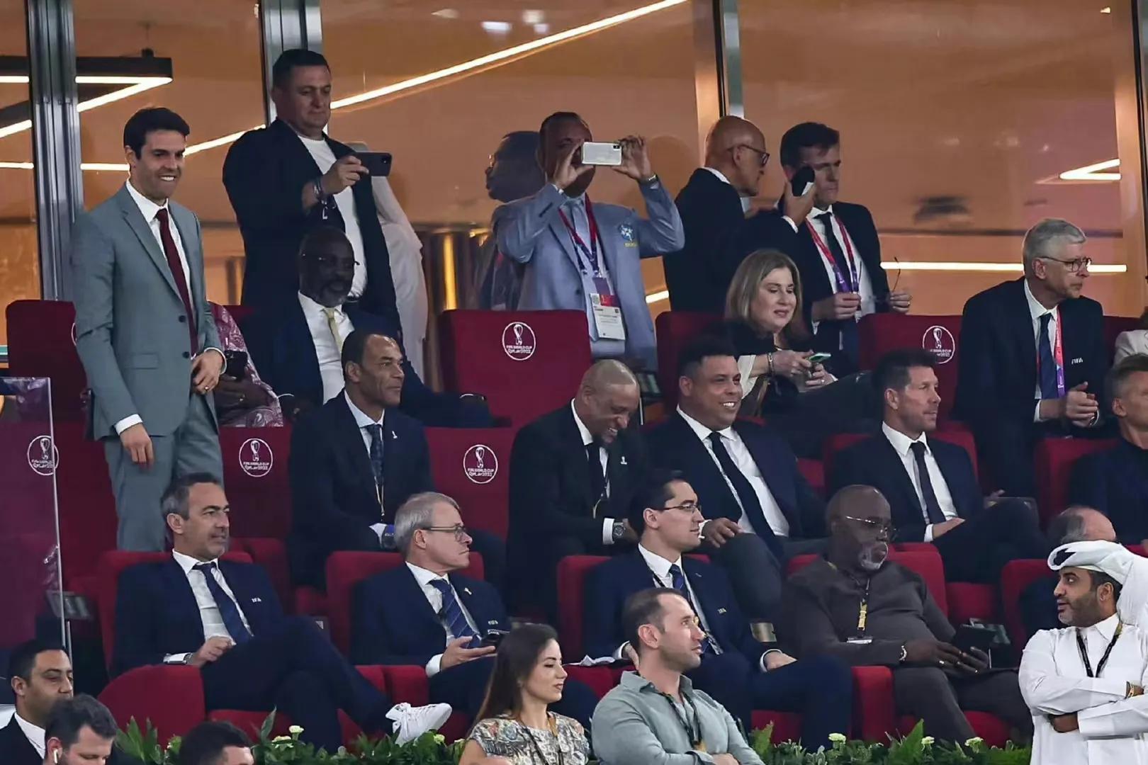 冬眠足球世界杯,奥运足球与世界杯