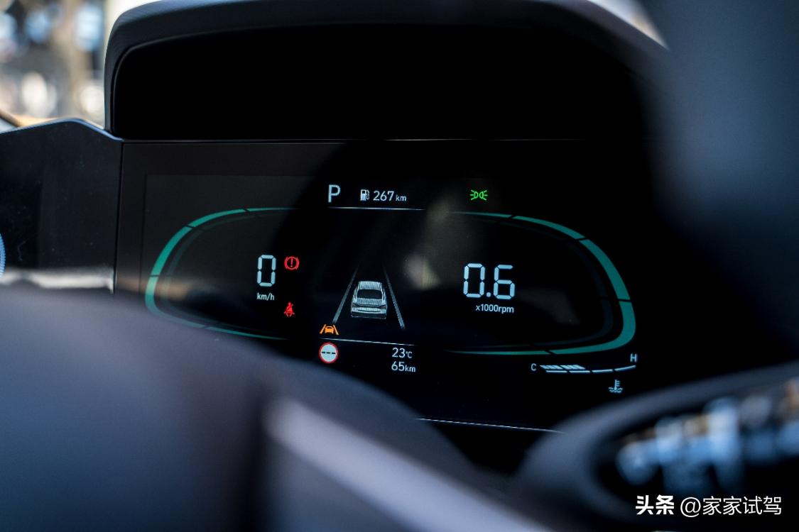 北京现代伊兰特1.5l精英版内饰,新伊兰特内饰改装