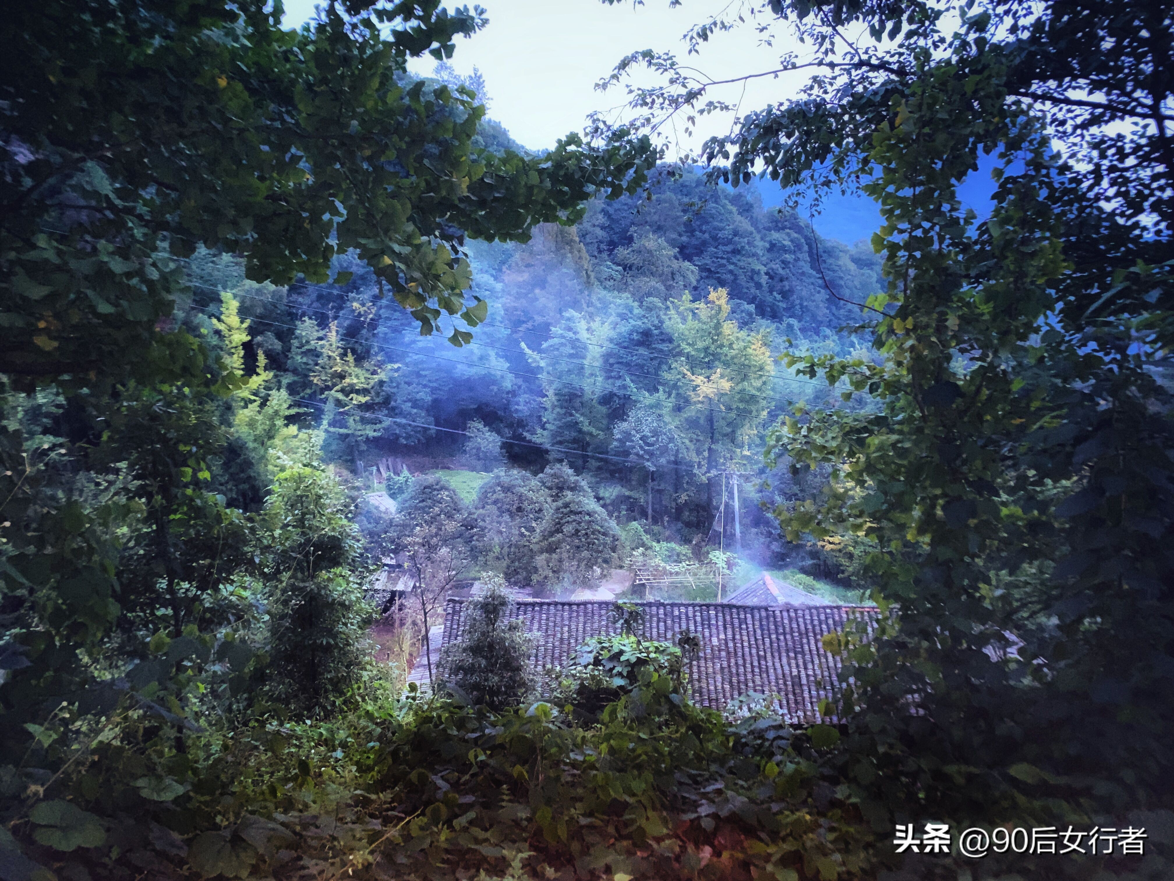 走进山间的小路感受大自然,成都深山老林旅游最好去处