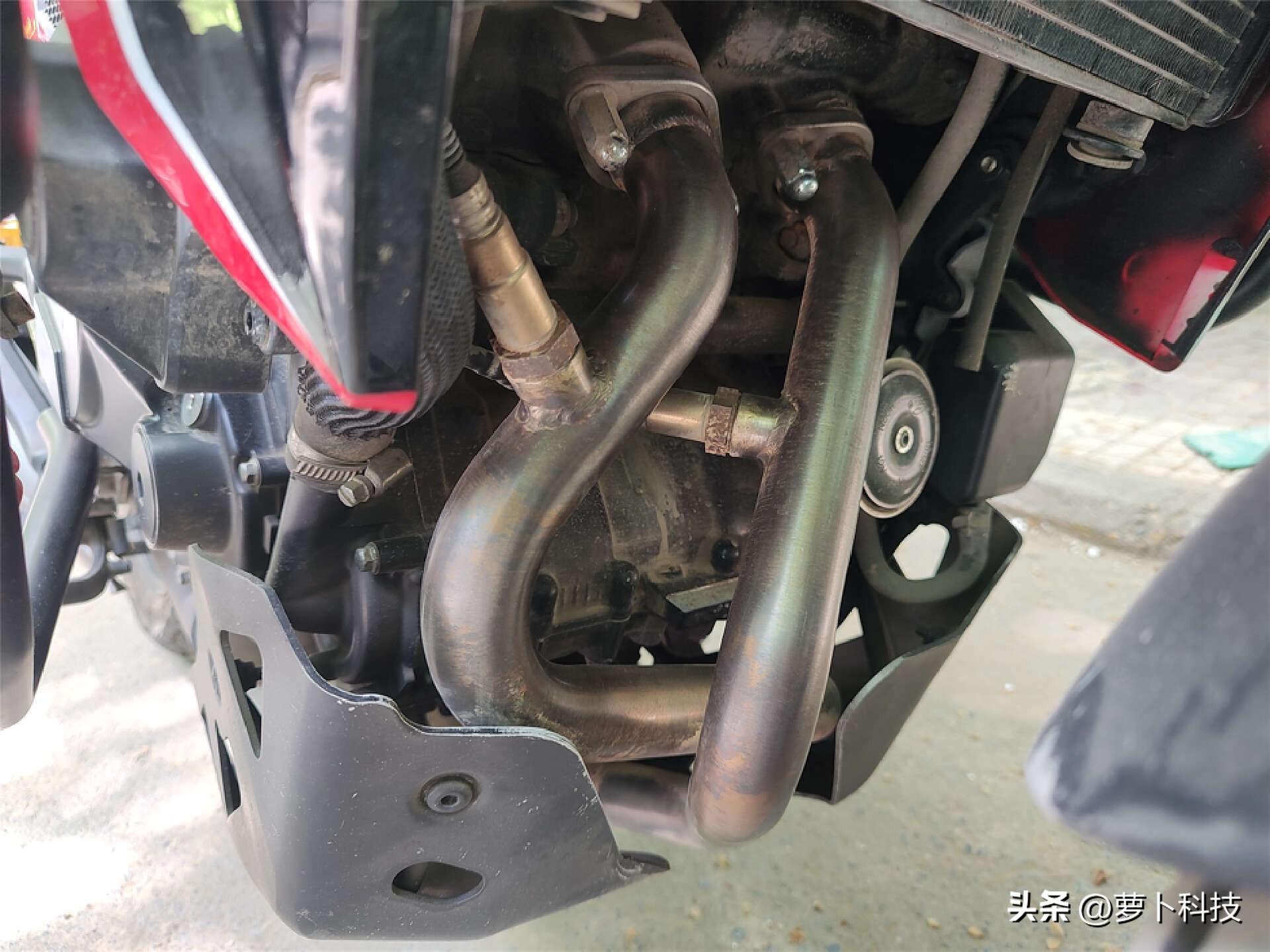 一百块钱的摩托车排气管,100元摩托车排气管