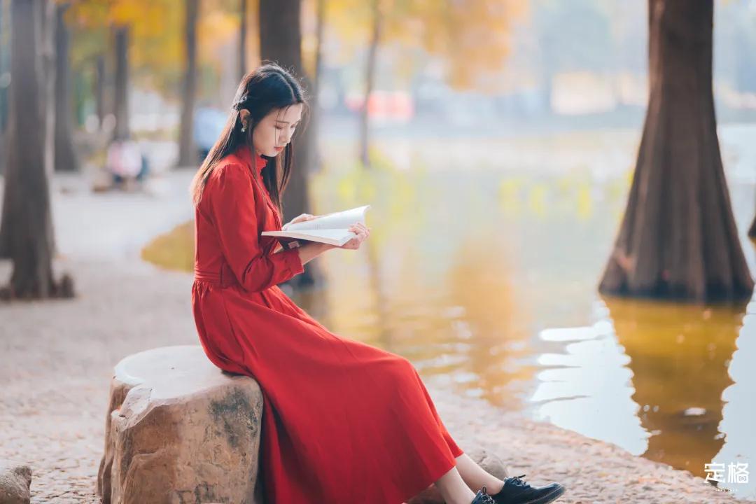 娲箹鍏洯娣卞湷,娲箹鍏洯鑽疯姳