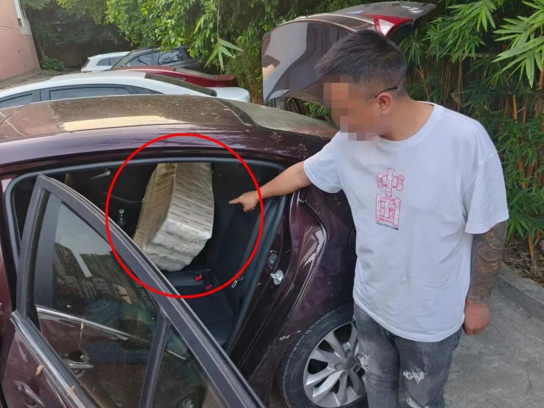 以“送包装卫生纸”诱导群众提供手机号码注册京东账号，5人在南充落网！