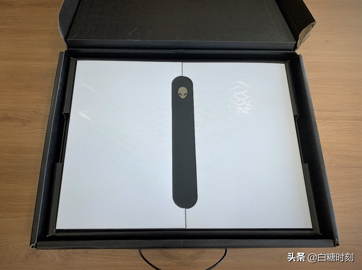 戴尔外星人alienware17r3gtx980,外星人alienwarex17游戏本评测