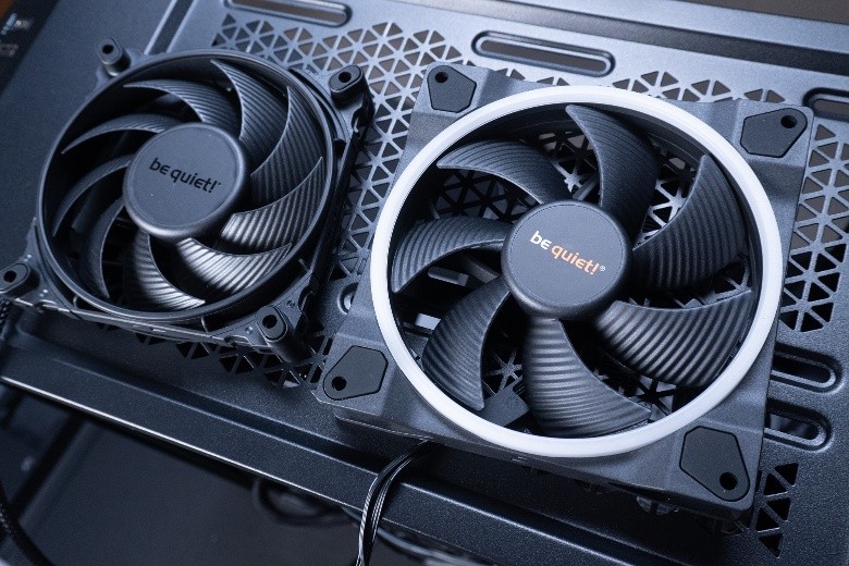 机箱玩游戏rgb风扇转但是不亮,机箱rgb转换argb