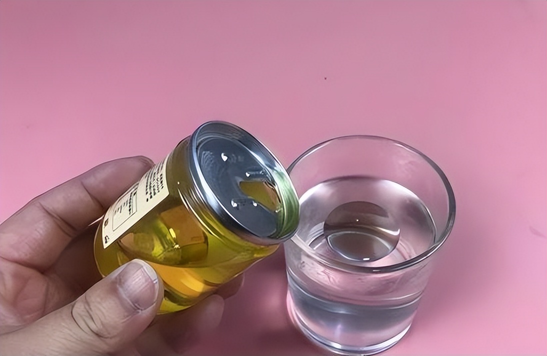 白酒怎么辨别真假老酒,白酒怎么辨别真假茅台酒