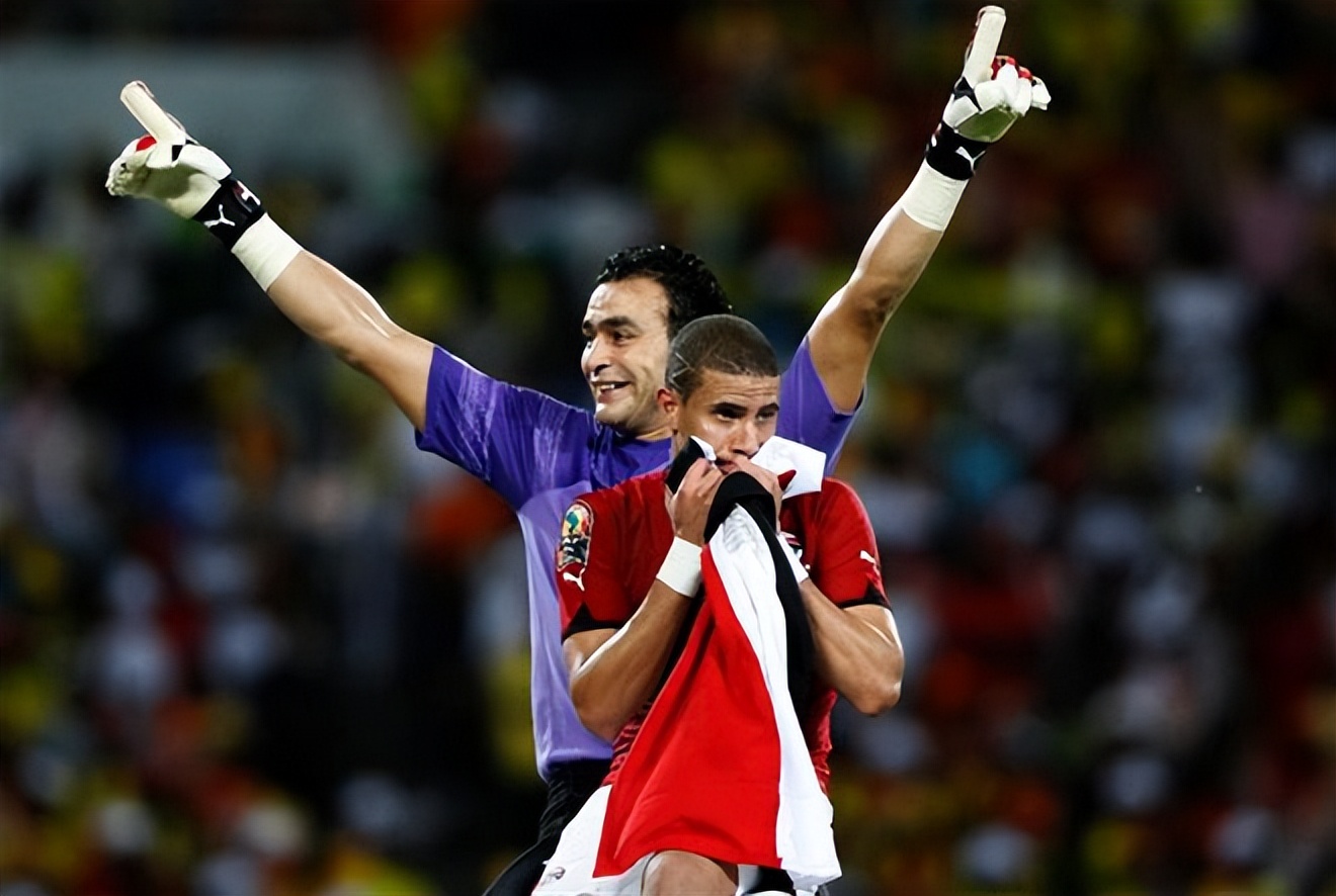 所谓的埃及齐达内，数次追随克洛普堪称渣叔嫡系，还抢过卡卡风头