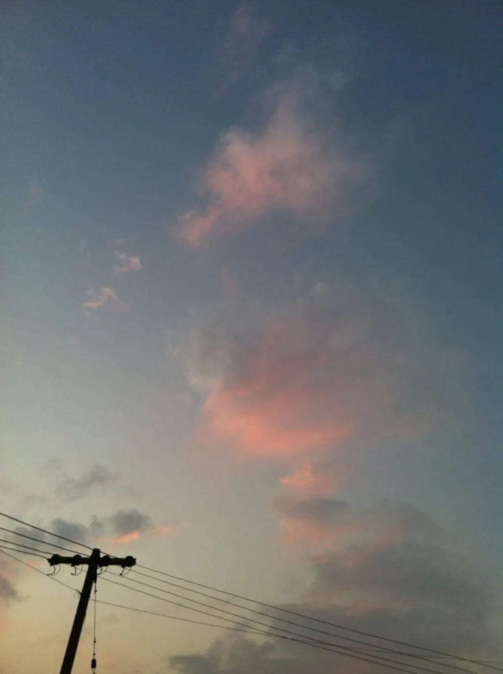 朋友圈文案短句干净暖心,朋友圈文案短句自拍