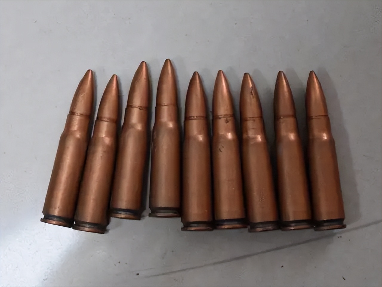 白宝山袭击装甲兵司令部,白宝山夜袭装甲兵