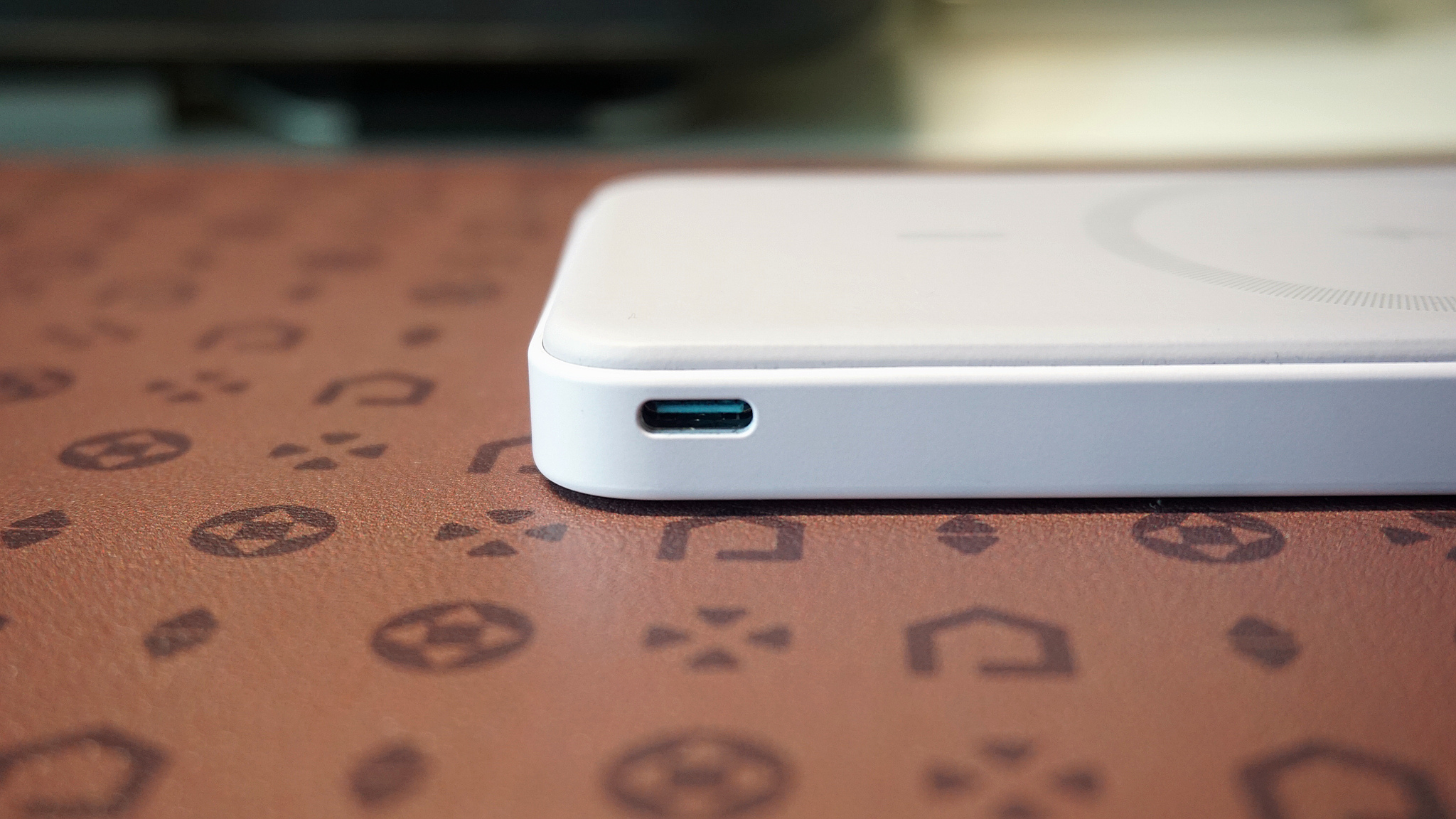 苹果充电宝magsafe平替,苹果磁吸充电器magsafe安卓能用不