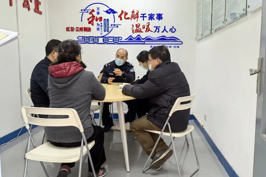 这间8平方米的小屋让“法在身边”深入人心