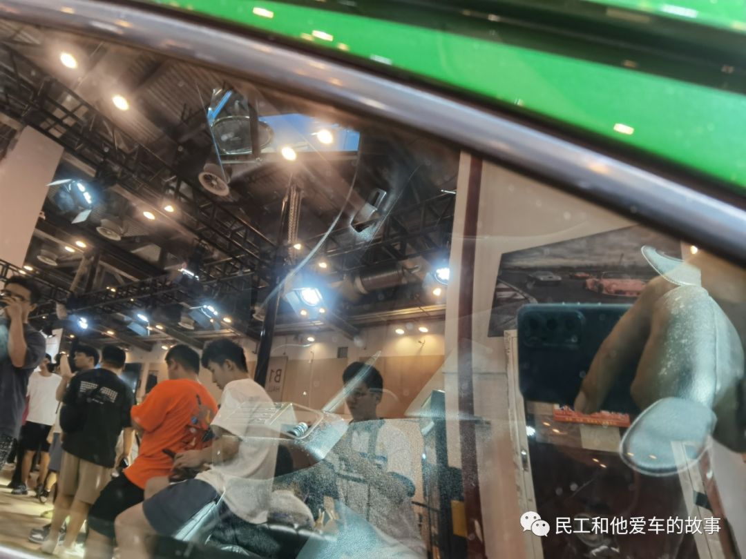 GTSHOW来了五台RWB的911，Naiska小胡，李老鼠，GT展队也都来了。