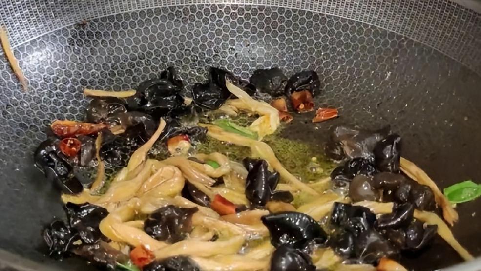 避免结节发展到癌应该多吃什么,不使结节变癌的几种不能吃的食物