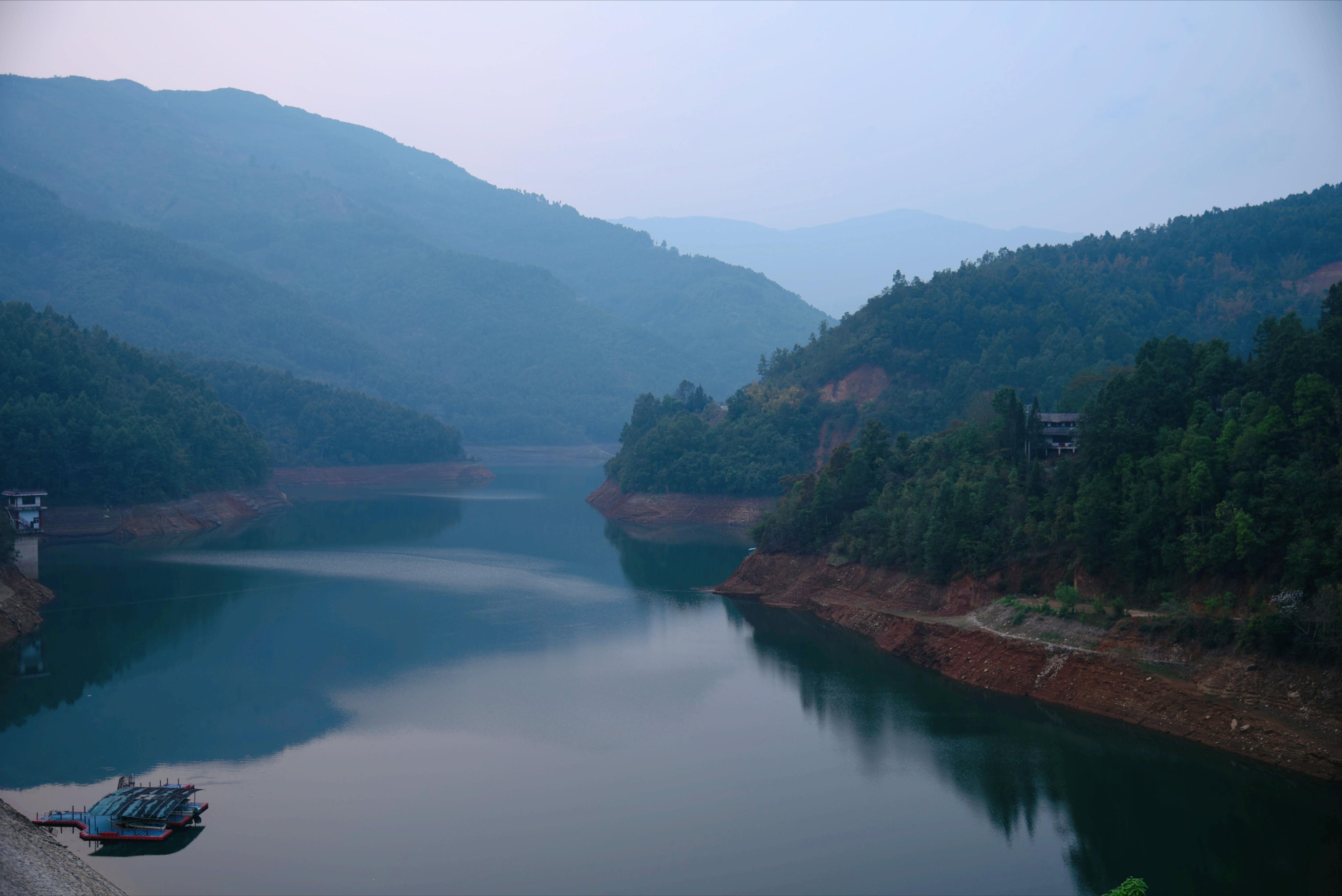 冰岛茶叶五寨价格,冰岛五寨普洱生茶价格