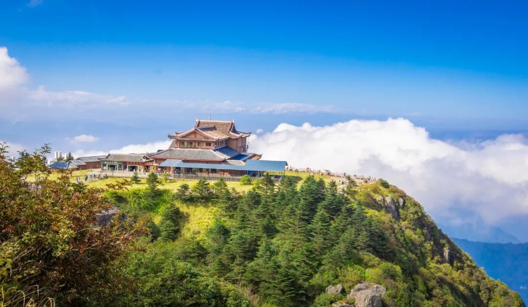 十篇有关风景的古诗词,适合旅游的古诗词有哪些