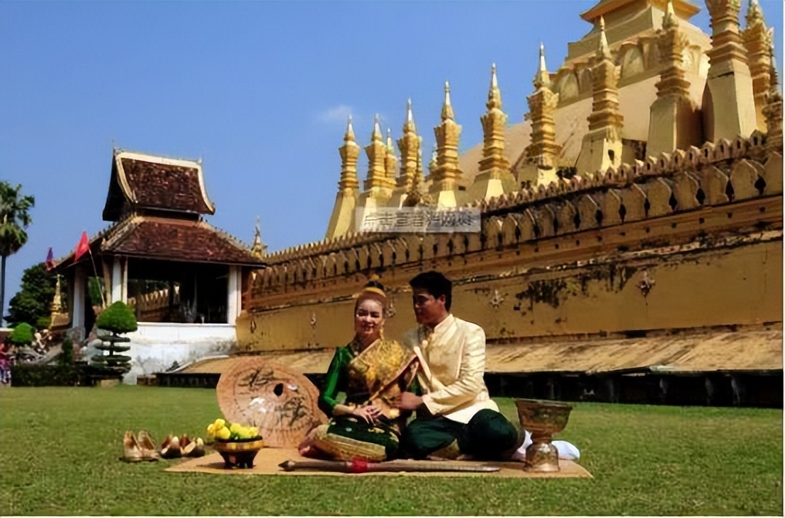 我国周边一个穷国家，200块租“美女导游”，游客：服务很周到