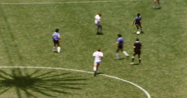 足球令人热血沸腾的比赛跌宕起伏,足球的魅力不止于比赛