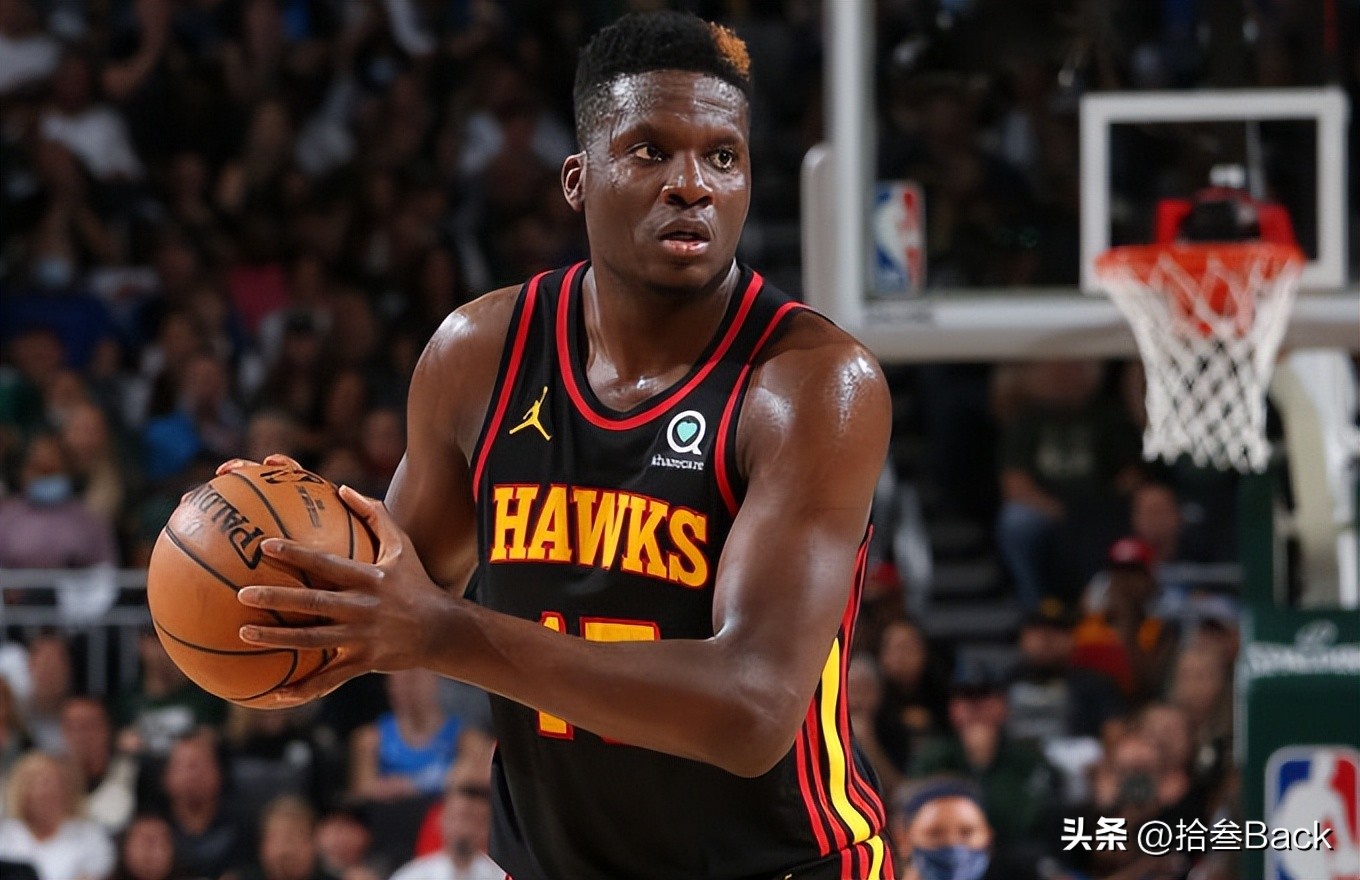 再次登基，“卡皇”面前“大帝”又如何，场均17.5篮板梦回休斯顿