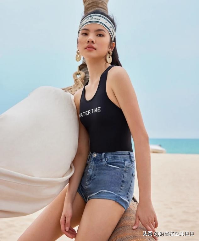 泳衣遮腿裤子怎么搭配,泳衣搭配裤子外穿